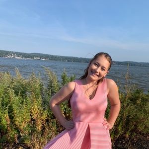 Meet your Posher, Lily